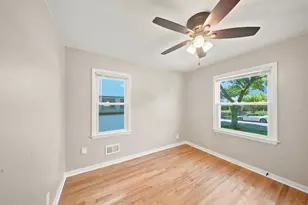 2247 E Vollmer Ave, Milwaukee, WI 53207 - Photo 13