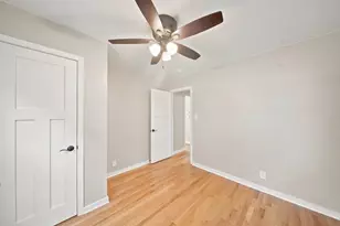 2247 E Vollmer Ave, Milwaukee, WI 53207 - Photo 15