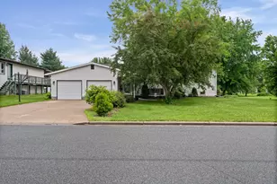 4016 Mary Dr, Onalaska, WI 54650 - Photo 1
