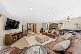 4705 Bluffside Dr, Racine, WI 53402 - Photo 7