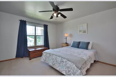 2955 W Drexel Ave #414, Franklin, WI 53132 - Photo 11