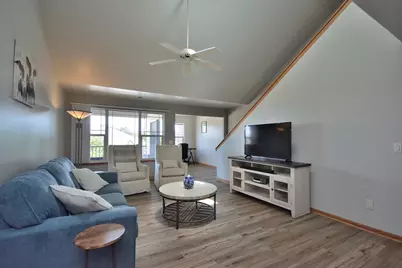 2955 W Drexel Ave #414, Franklin, WI 53132 - Photo 3