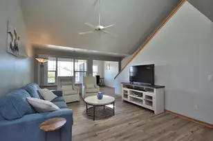 2955 W Drexel Ave, Franklin, WI 53132 - Photo 3