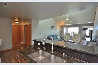 2955 W Drexel Ave #414, Franklin, WI 53132 - Photo 9