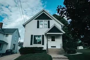 1405 S 13th St, Manitowoc, WI 54220 - Photo 1