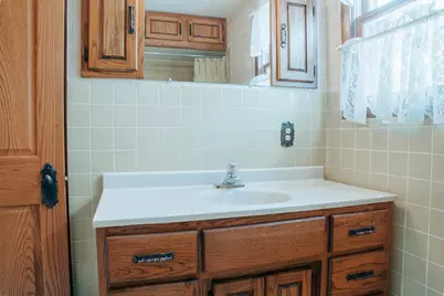 1405 S 13th St, Manitowoc, WI 54220 - Photo 25