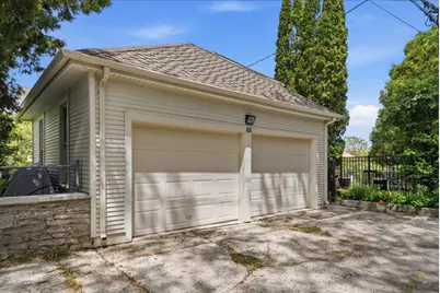 305  Michigan Ave, Sheboygan, WI 53081 - Photo 27