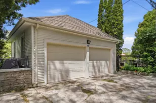 305 Michigan Ave, Sheboygan, WI 53081 - Photo 27