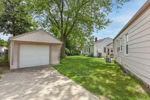 6639 W Bennett Ave, Milwaukee, WI 53219 - Photo 19