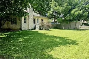 4304 65th St, Kenosha, WI 53142 - Photo 3