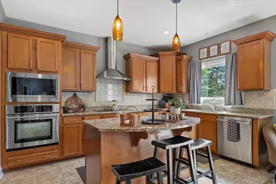 1822  Coach House Ct, Racine, WI 53406 - Photo 13
