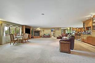 740 S Cosgwell Dr, Salem Lakes, WI 53170 - Photo 9
