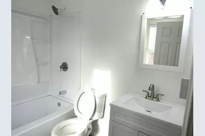 1711 E Belleview Pl, Milwaukee, WI 53211 - Photo 15