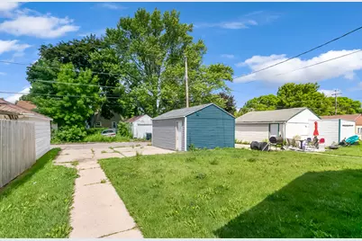 5033 N 24th St, Milwaukee, WI 53209 - Photo 11