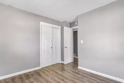 5033 N 24th St, Milwaukee, WI 53209 - Photo 9