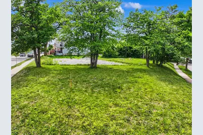 66 W Beloit Rd, West Allis, WI 53219 - Photo 5