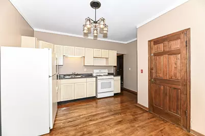 6216 W Mitchell St #6218, West Allis, WI 53214 - Photo 5