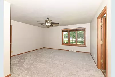 8203  Northwestern Ave, Racine, WI 53406 - Photo 9