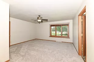 8203 Northwestern Ave, Racine, WI 53406 - Photo 9