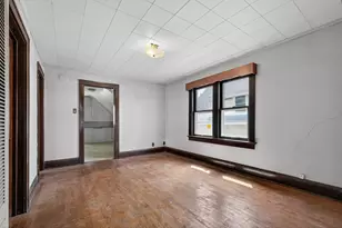 2927 W Lapham St, Milwaukee, WI 53215 - Photo 15