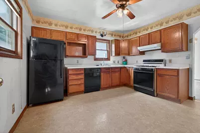 2927 W Lapham St #2927A, Milwaukee, WI 53215 - Photo 11