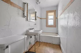 2927 W Lapham St, Milwaukee, WI 53215 - Photo 21