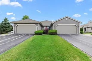 W173N8073 Shady Ln, Menomonee Falls, WI 53051 - Photo 3