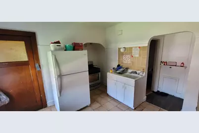 4572 W Fond Du Lac Ave, Milwaukee, WI 53216 - Photo 5