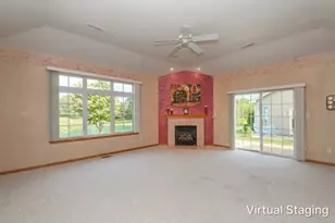 5394 S Butterfield Way, Greenfield, WI 53221 - Photo 3
