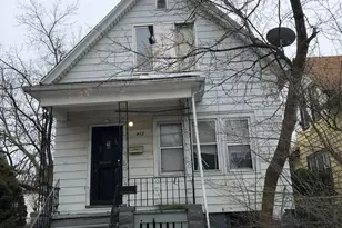 913 W Hadley St, Milwaukee, WI 53206 - Photo 1