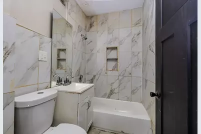 908 W Hadley St #908A, Milwaukee, WI 53206 - Photo 11