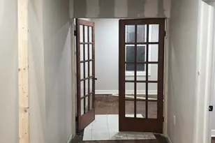 908 W Hadley St, Milwaukee, WI 53206 - Photo 5