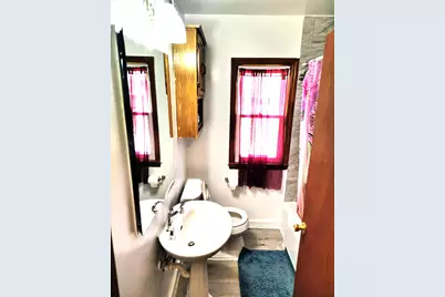1561 W Morgan Ave, Milwaukee, WI 53221 - Photo 17