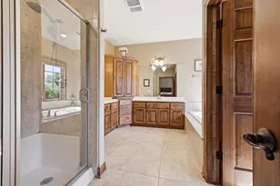 7306 S Stone Hedge Dr, Franklin, WI 53132 - Photo 17