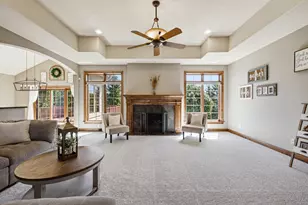 7306 S Stone Hedge Dr, Franklin, WI 53132 - Photo 5