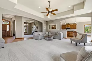 7306 S Stone Hedge Dr, Franklin, WI 53132 - Photo 7