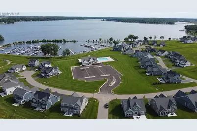 2730  Harbor Ct, Delavan, WI 53115 - Photo 3