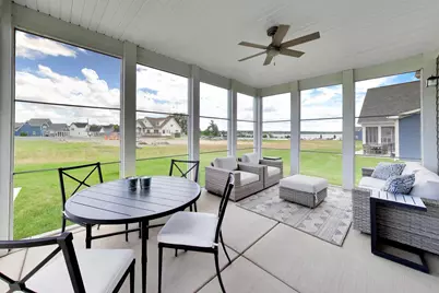 2730  Harbor Ct, Delavan, WI 53115 - Photo 7