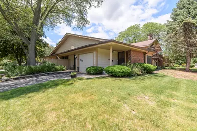 7821 W Heather Ave, Milwaukee, WI 53223 - Photo 3