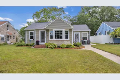 656 N Montgomery St, Port Washington, WI 53074 - Photo 1