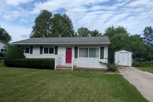 553 Park Ave, Delavan, WI 53115 - Photo 1