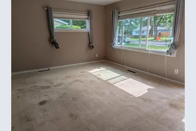 553  Park Ave, Delavan, WI 53115 - Photo 7