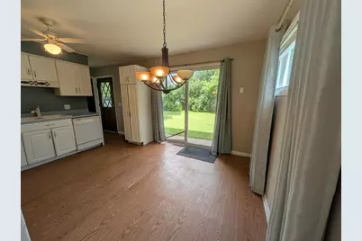 553  Park Ave, Delavan, WI 53115 - Photo 5