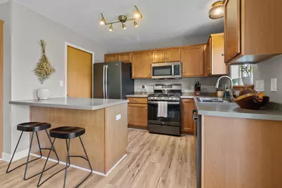 621 E Sheila Ave, Elkhorn, WI 53121 - Photo 11