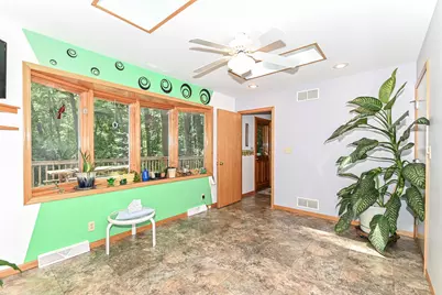 27151  Ridgewood Trl, Racine, WI 53185 - Photo 15