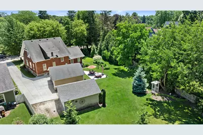 N65W5716  Columbia Rd, Cedarburg, WI 53012 - Photo 35