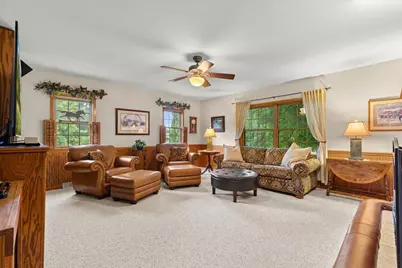 N104W16269  Donges Bay Rd, Germantown, WI 53022 - Photo 13