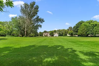 N104W16269  Donges Bay Rd, Germantown, WI 53022 - Photo 33