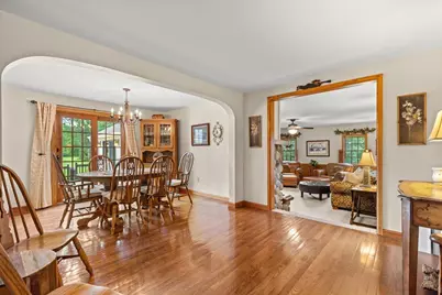 N104W16269  Donges Bay Rd, Germantown, WI 53022 - Photo 5