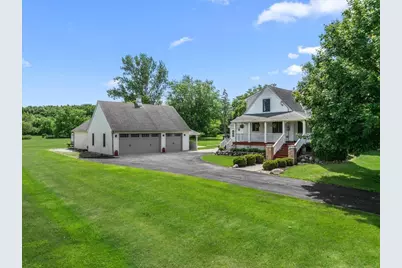 N104W16269  Donges Bay Rd, Germantown, WI 53022 - Photo 1